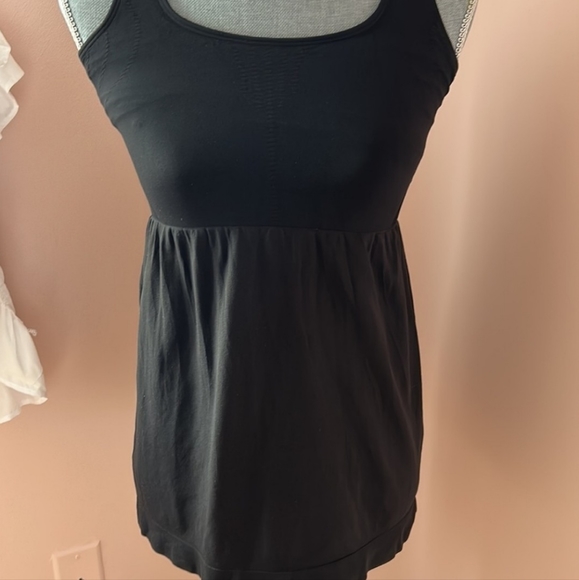 🛑 Athletic Essentials Black Medium Tank 🚔 - Picture 4 of 5